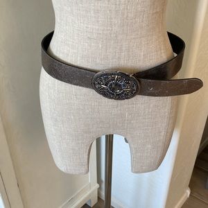 Chico’s S silver leather belt with embellished buckle